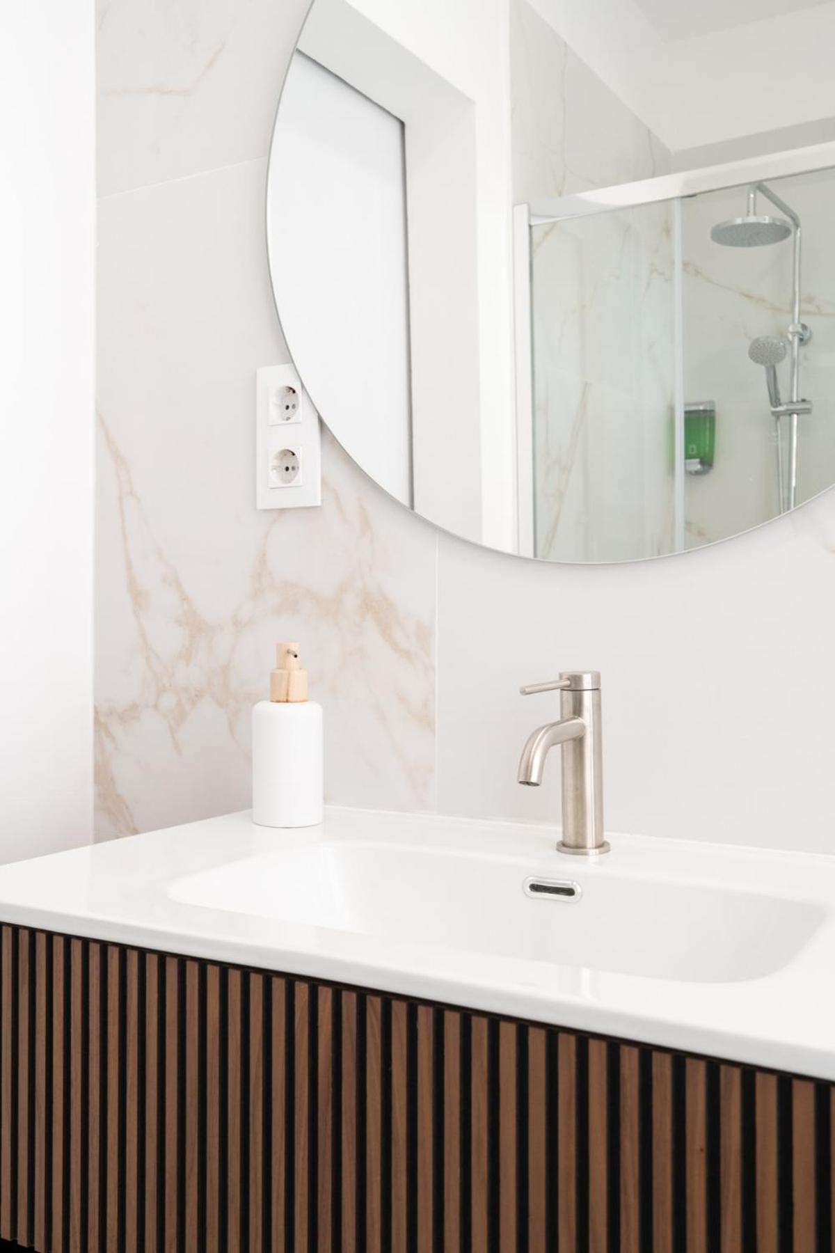 Atico Sagrada Familia Apartment บาร์เซโลนา ภายนอก รูปภาพ